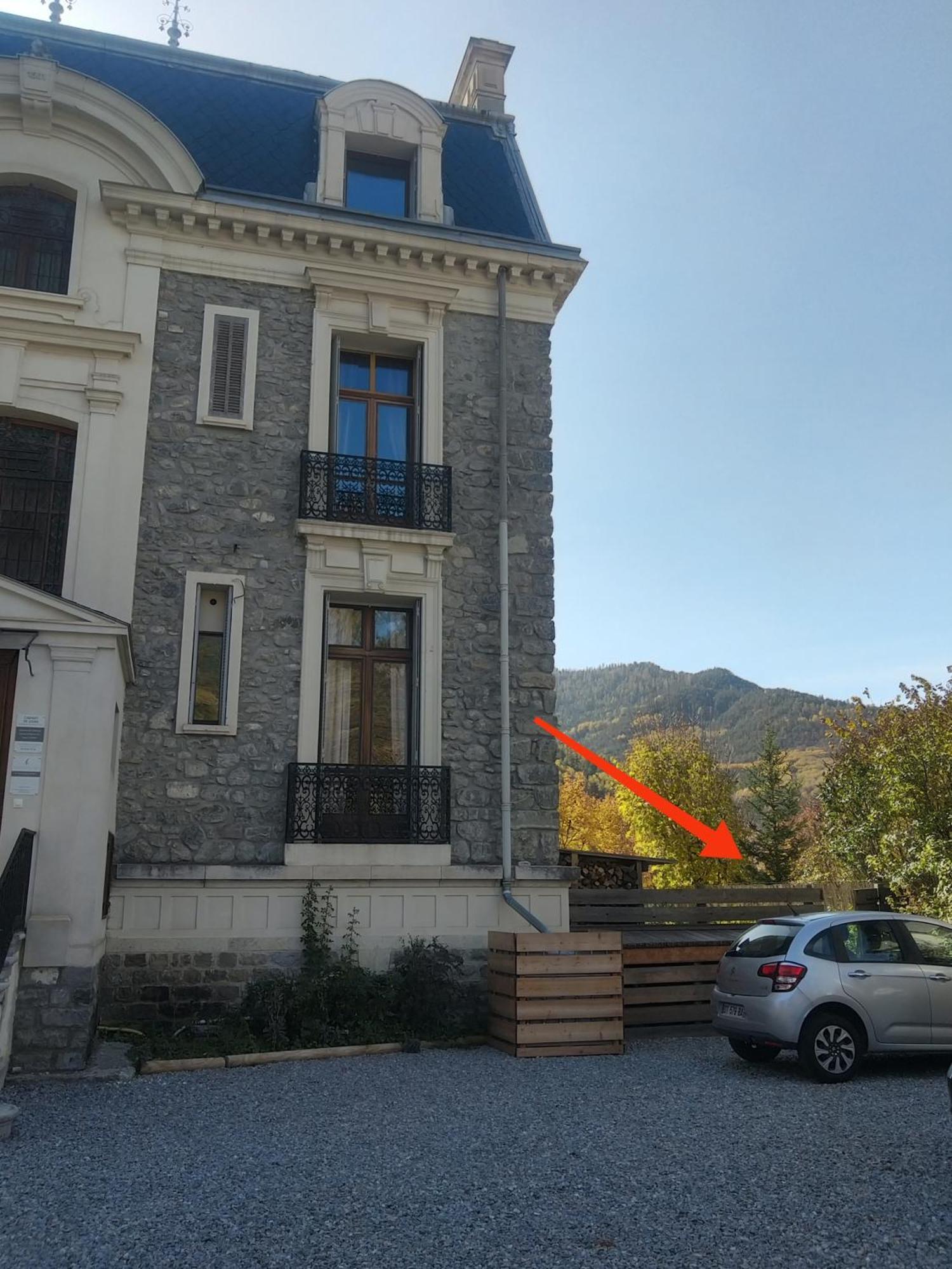 Appartement Au Rez De Jardin D'Une Villa Mexicaine Barcelonnette Eksteriør bilde