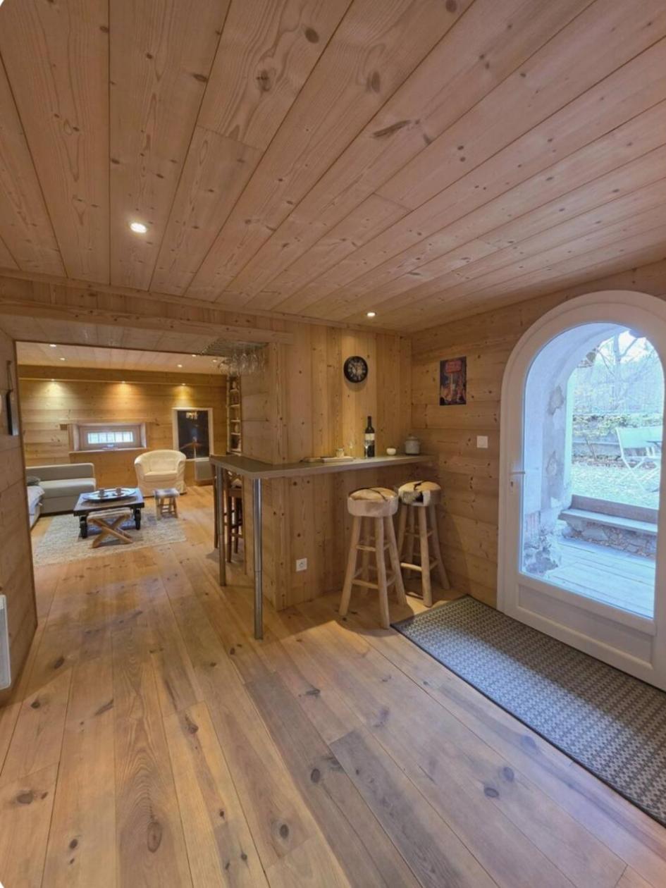 Appartement Au Rez De Jardin D'Une Villa Mexicaine Barcelonnette Eksteriør bilde