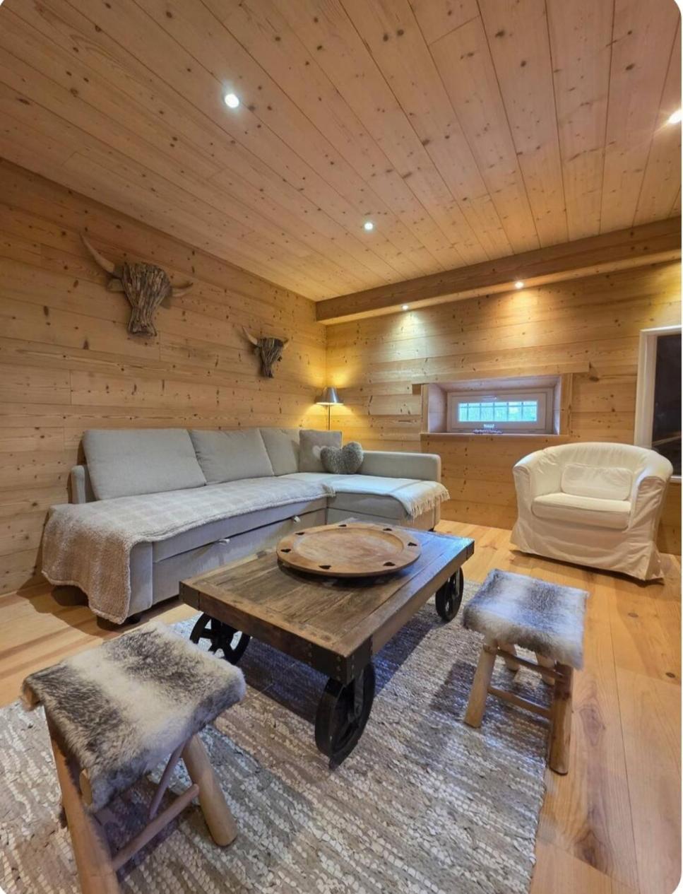 Appartement Au Rez De Jardin D'Une Villa Mexicaine Barcelonnette Eksteriør bilde